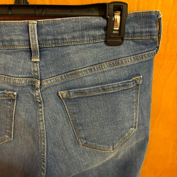 Old‎ Navy Original Mid Rise Women's Size 4 Short Blue Denim Jeans - Picture 10 of 12